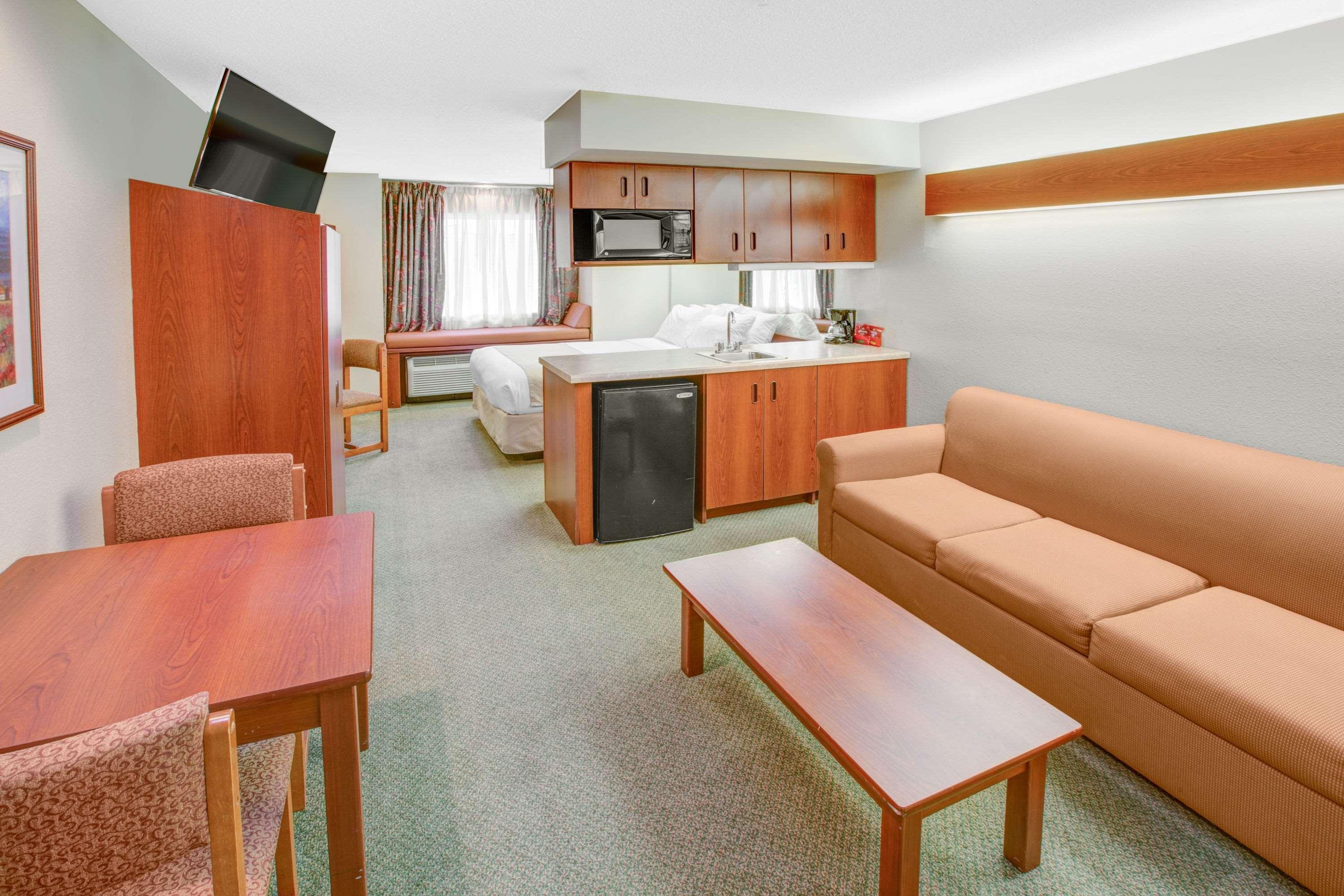 Microtel Inn & Suites By Wyndham Hattiesburg Esterno foto